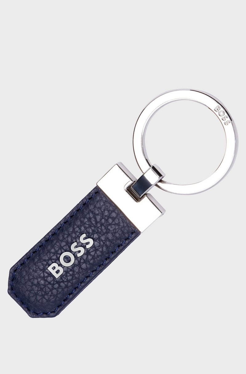 Hugo Boss Llavero con logo de piel granulada azul marino y latón