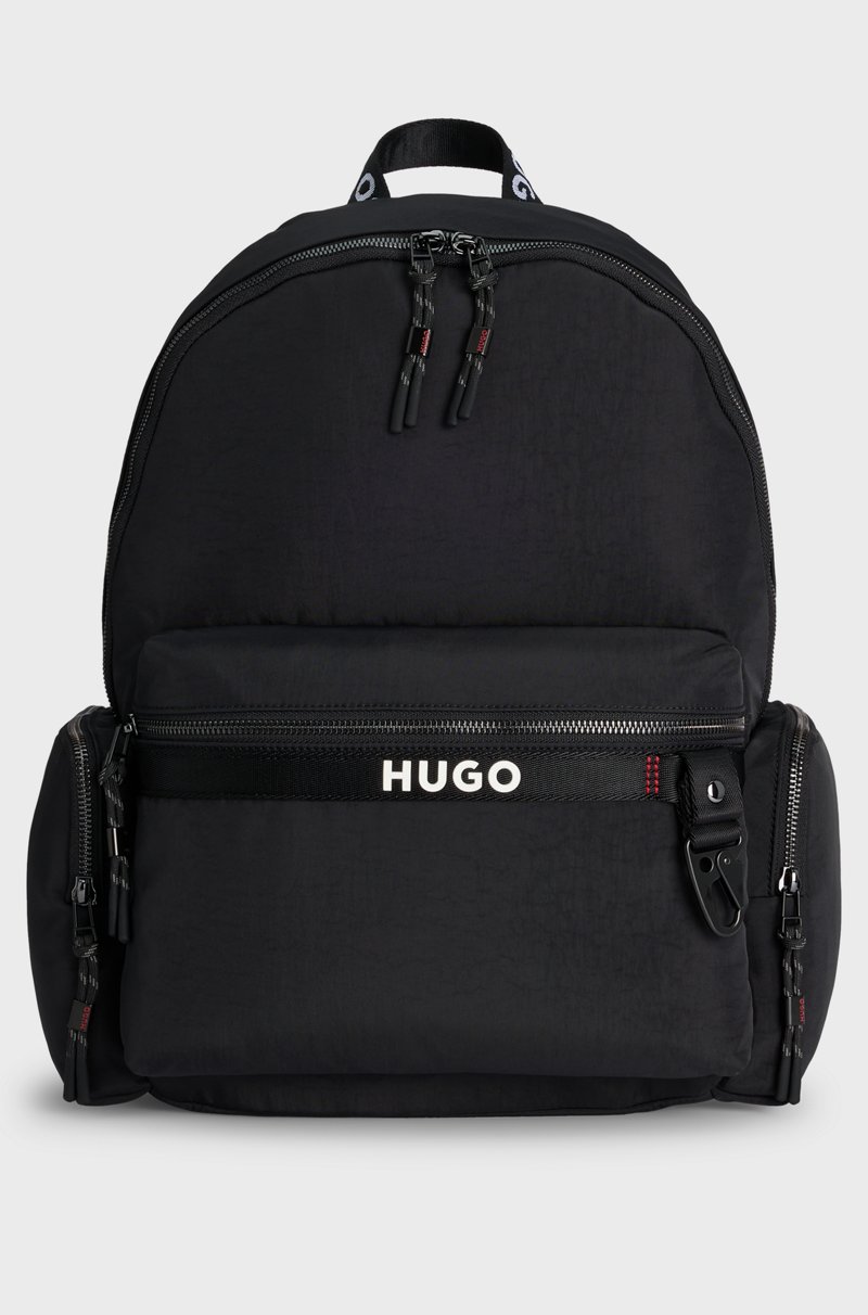 Hugo Boss Mochila con varios bolsillos y logo en contraste