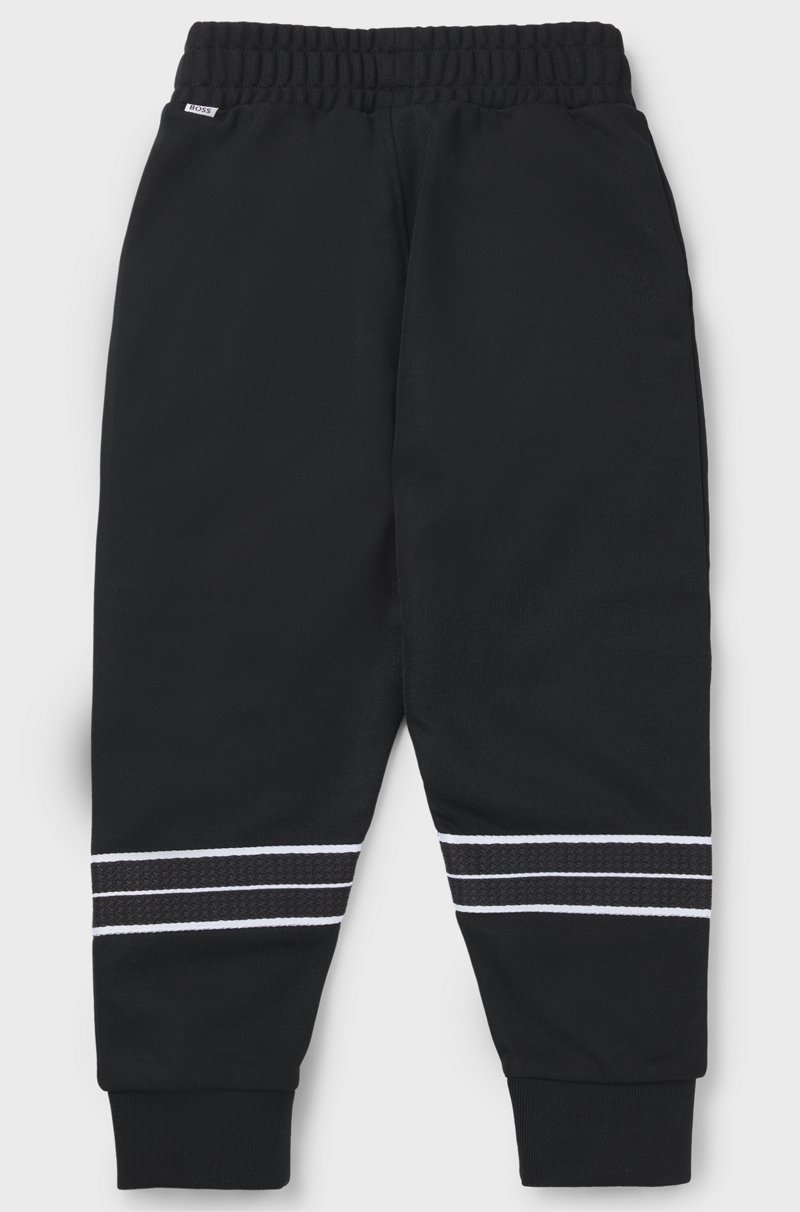 Hugo Boss Pantalones De Chándal Tapered Fit Para Niños Con Ribetes De Espiga
