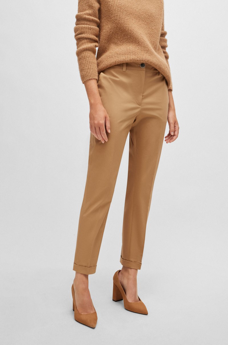 Hugo Boss Pantalones regular fit de sarga de algodón elástico