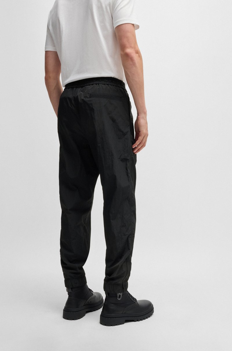 Hugo Boss Pantalones Relaxed Fit En Tejido Ligero Repelente Al Agua