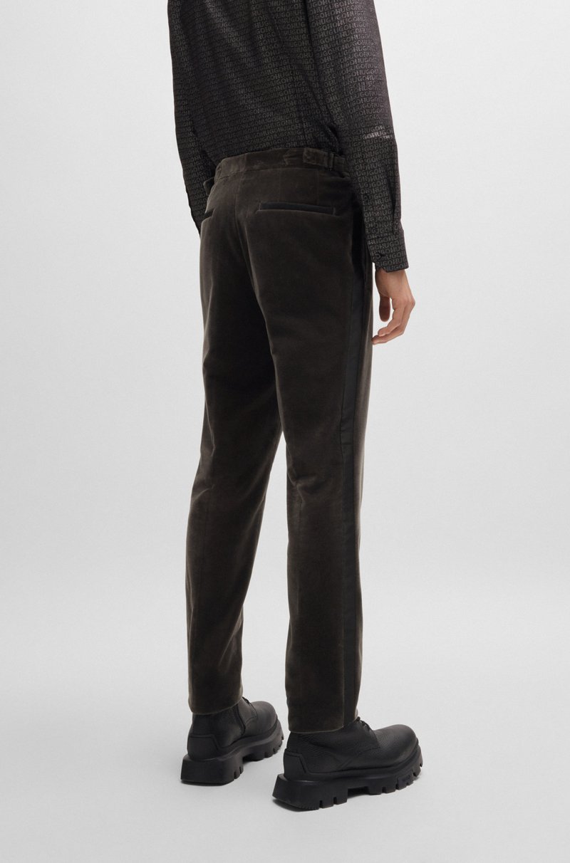 Hugo Boss Pantalones Slim Fit En Terciopelo De Algodón