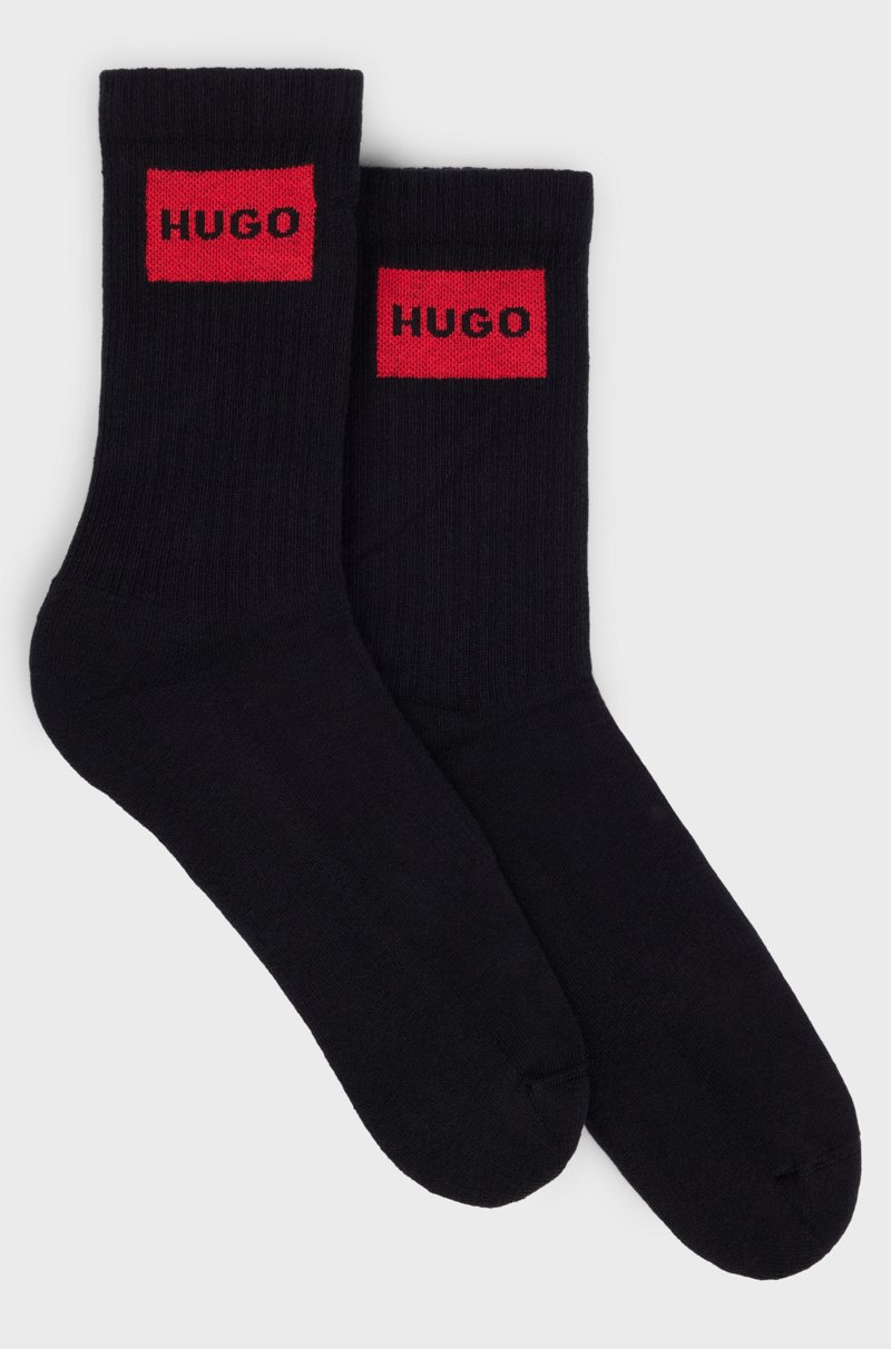 Hugo Boss Paquete de dos pares de calcetines cortos con etiquetas con logo rojas