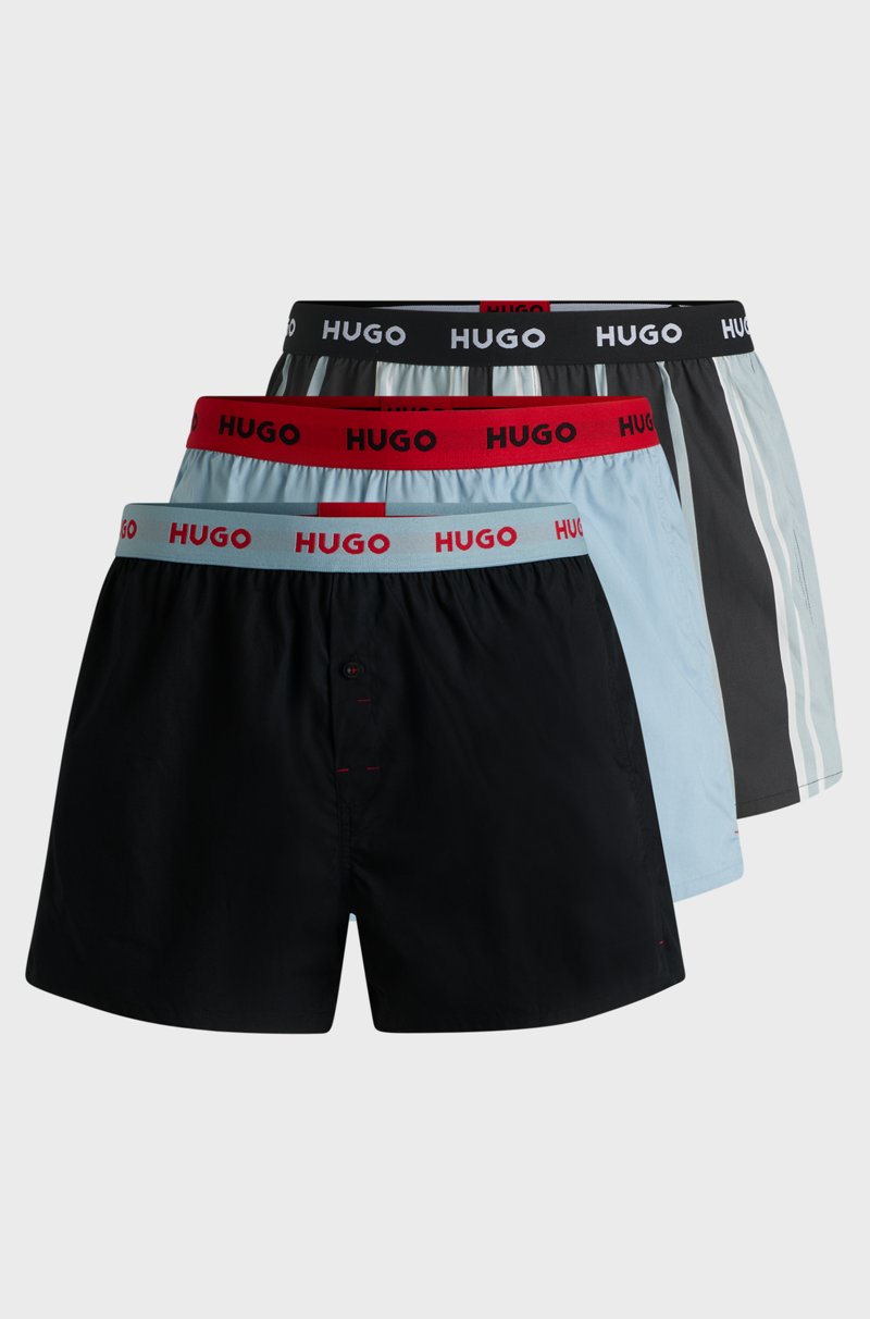 Hugo Boss Paquete de tres calzoncillos bóxer de algodón con logos en la cintura