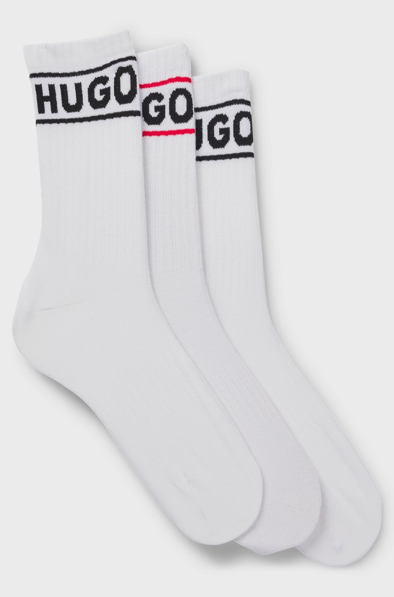 Hugo Boss Paquete de tres pares de calcetines cortos con logo