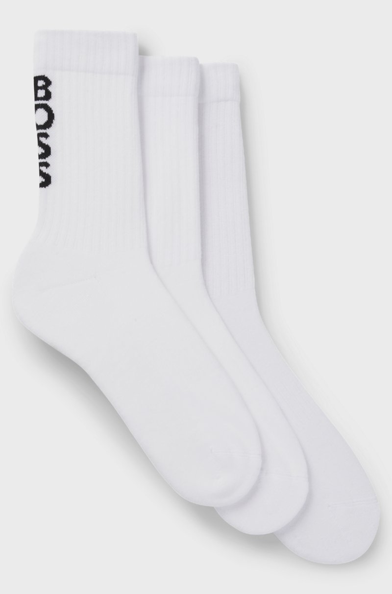 Hugo Boss Paquete de tres pares de calcetines cortos en canalé con detalles de logo