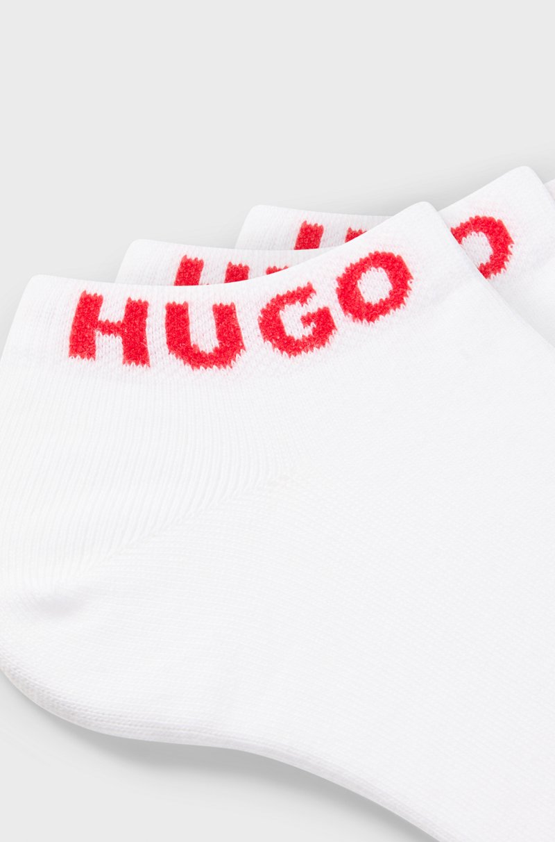 Hugo Boss Paquete De Tres Pares De Calcetines Tobilleros Con Logos En Los Puños