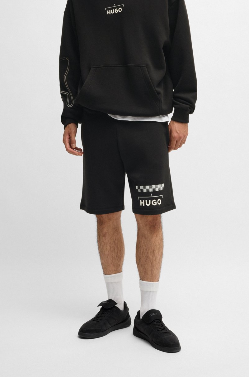 Hugo Boss Shorts de algodón con estampado de carreras
