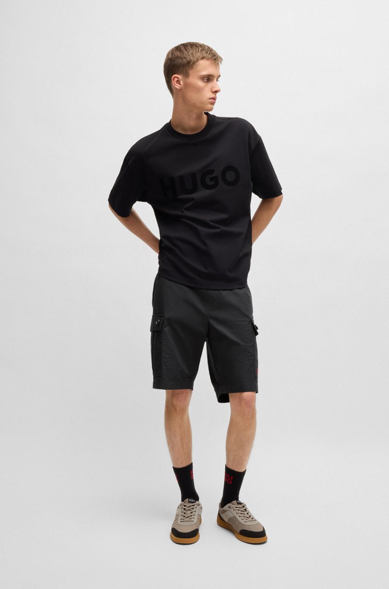 Hugo Boss Shorts De Algodón Estructurado Con Etiqueta Con Logo Roja