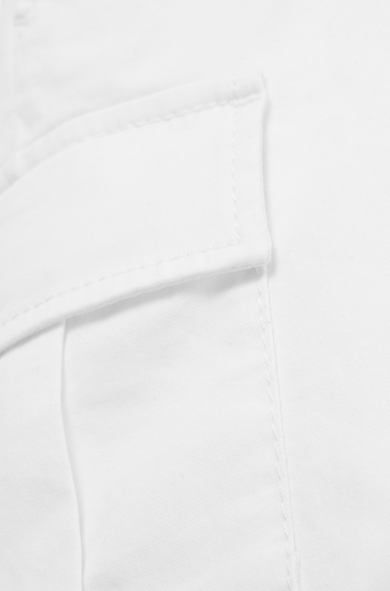 Hugo Boss Shorts Para Niños En Sarga De Algodón Con Bolsillos Estilo Cargo