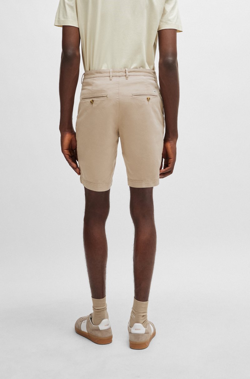 Hugo Boss Shorts Slim Fit En Tejido De Gabardina De Algodón Elástico