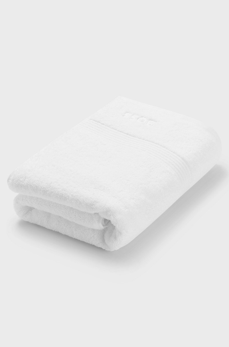 Hugo Boss Toalla de baño blanca de algodón del Egeo con logo tonal