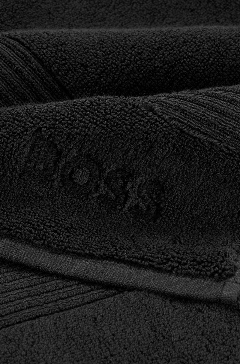 Hugo Boss Toalla De Baño Negra De Algodón Del Egeo Con Logo Tonal
