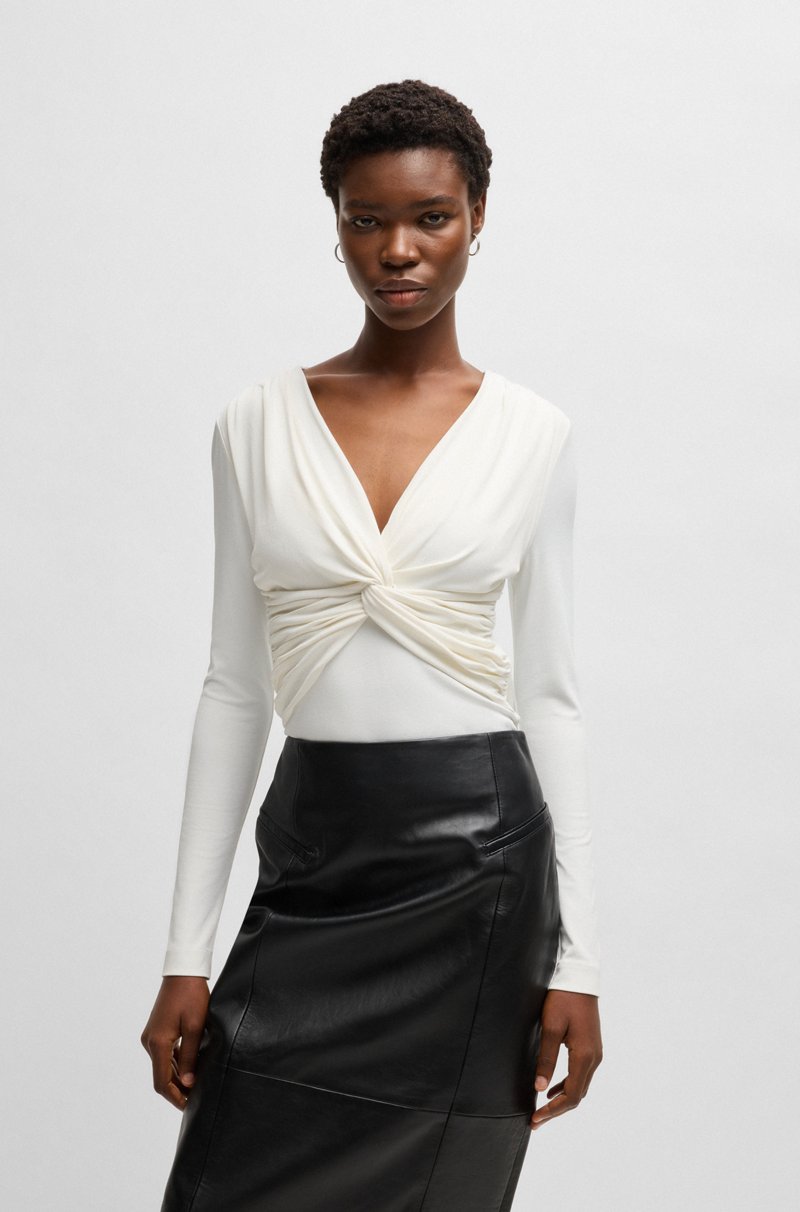 Hugo Boss Top de punto elástico con nudo en la parte delantera