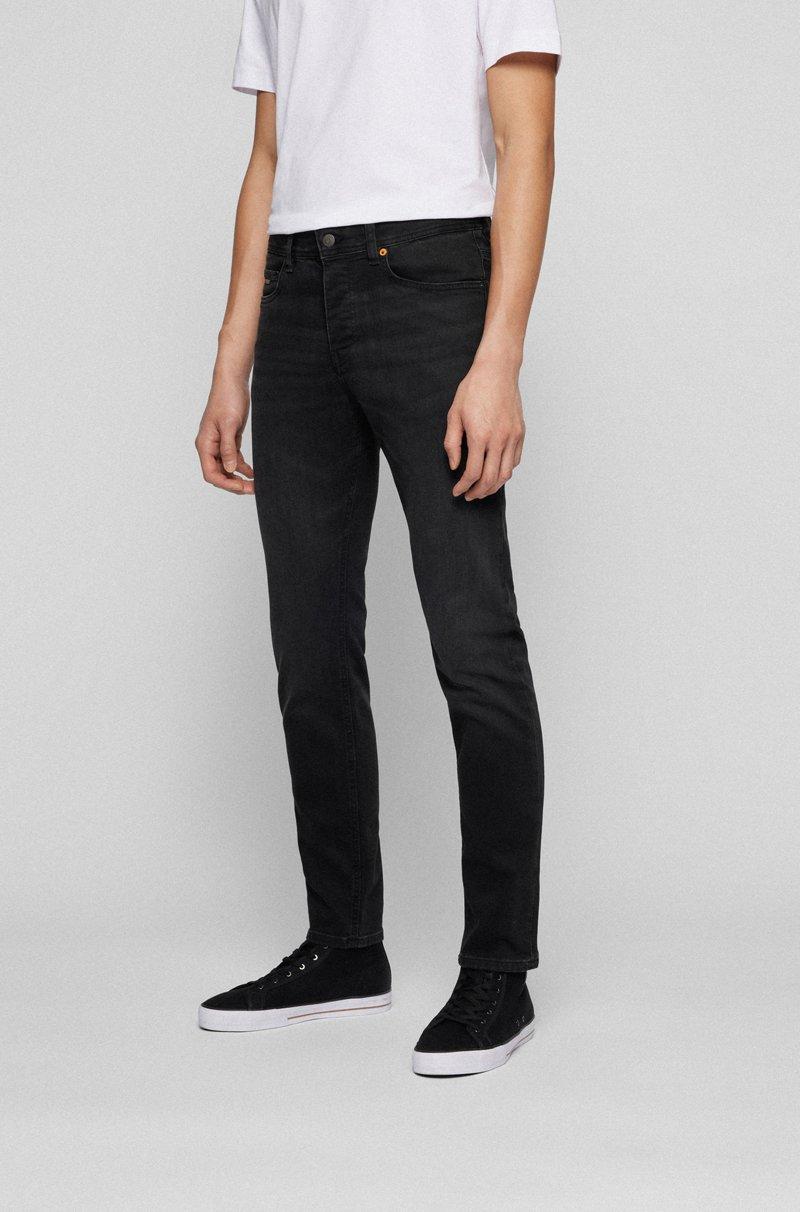 Hugo Boss Vaqueros tapered fit de tejido vaquero superelástico en negro lavado