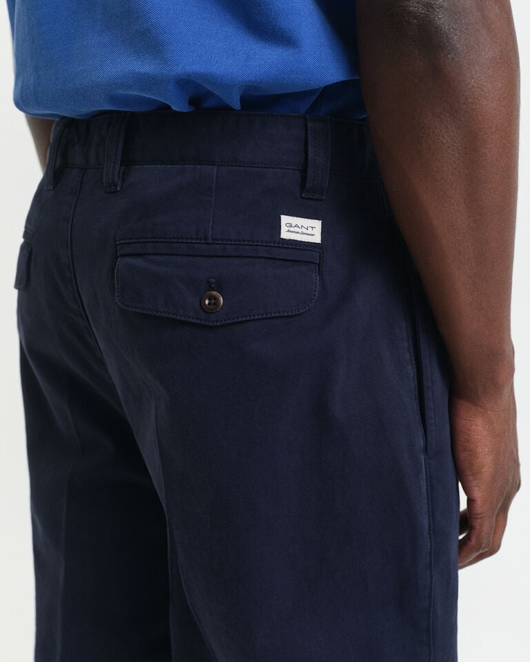 Gant Pantalones Chinos De Pinzas Relaxed Fit En Sarga De Algodón
