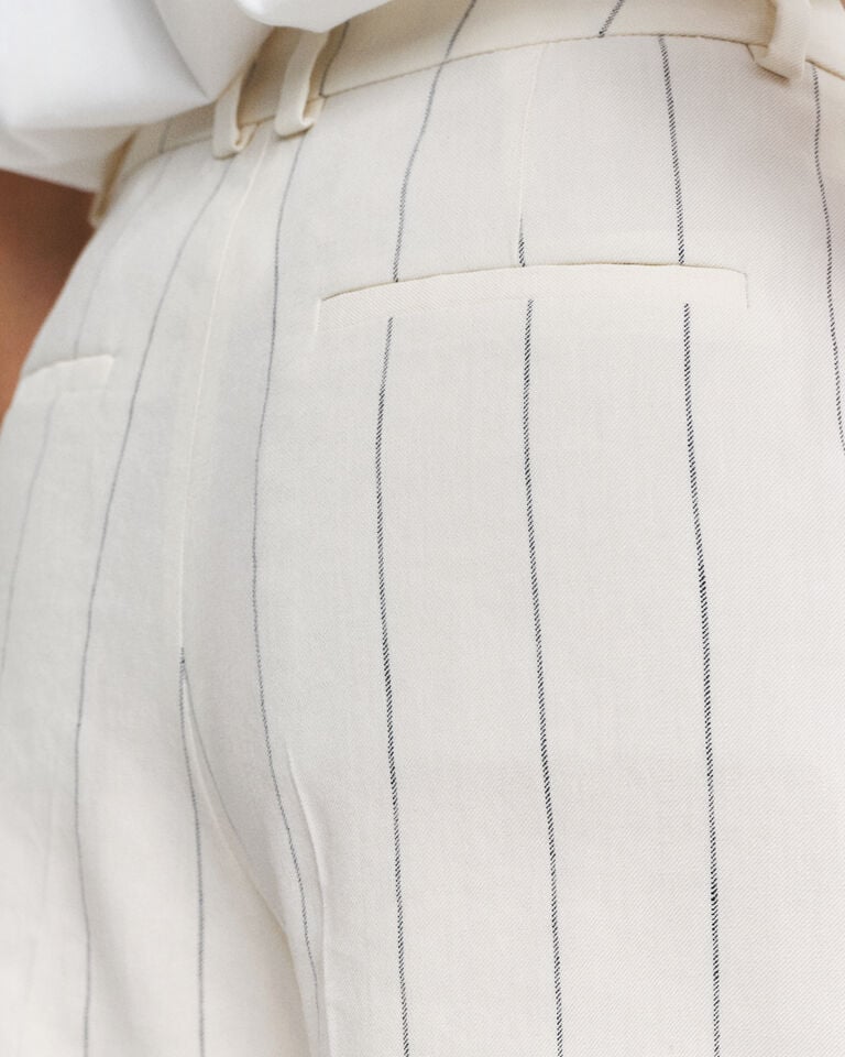 Gant Pantalones Cortos De Lino Con Raya Diplomática