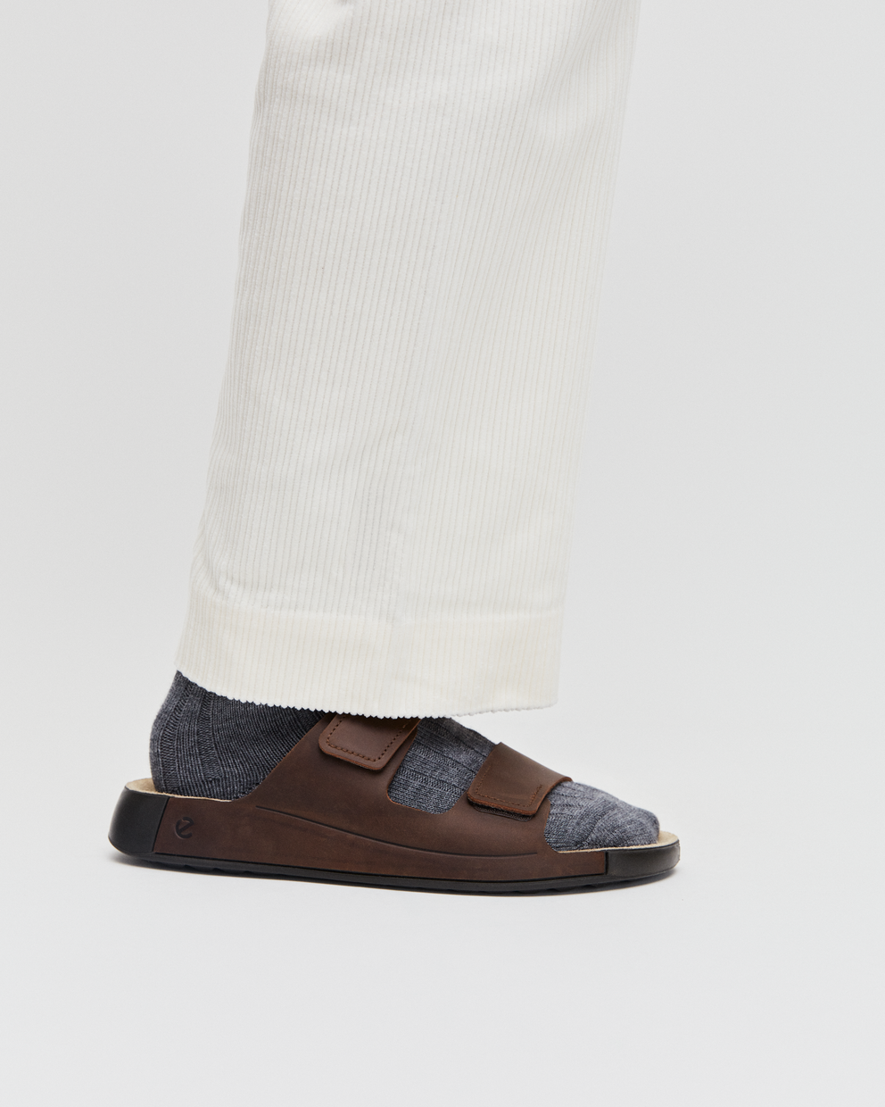 Ecco Sandalias Con Dos Tiras De Nobuk ECCO® Cozmo Para Hombre