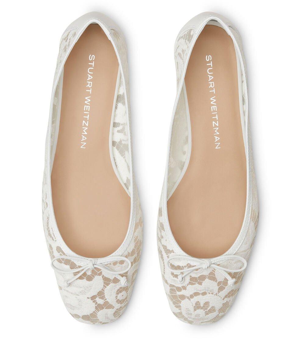 Stuart Weitzman ARABELLA BALLET FLAT En BLANCO De Mujer | Stuart Weitzman®