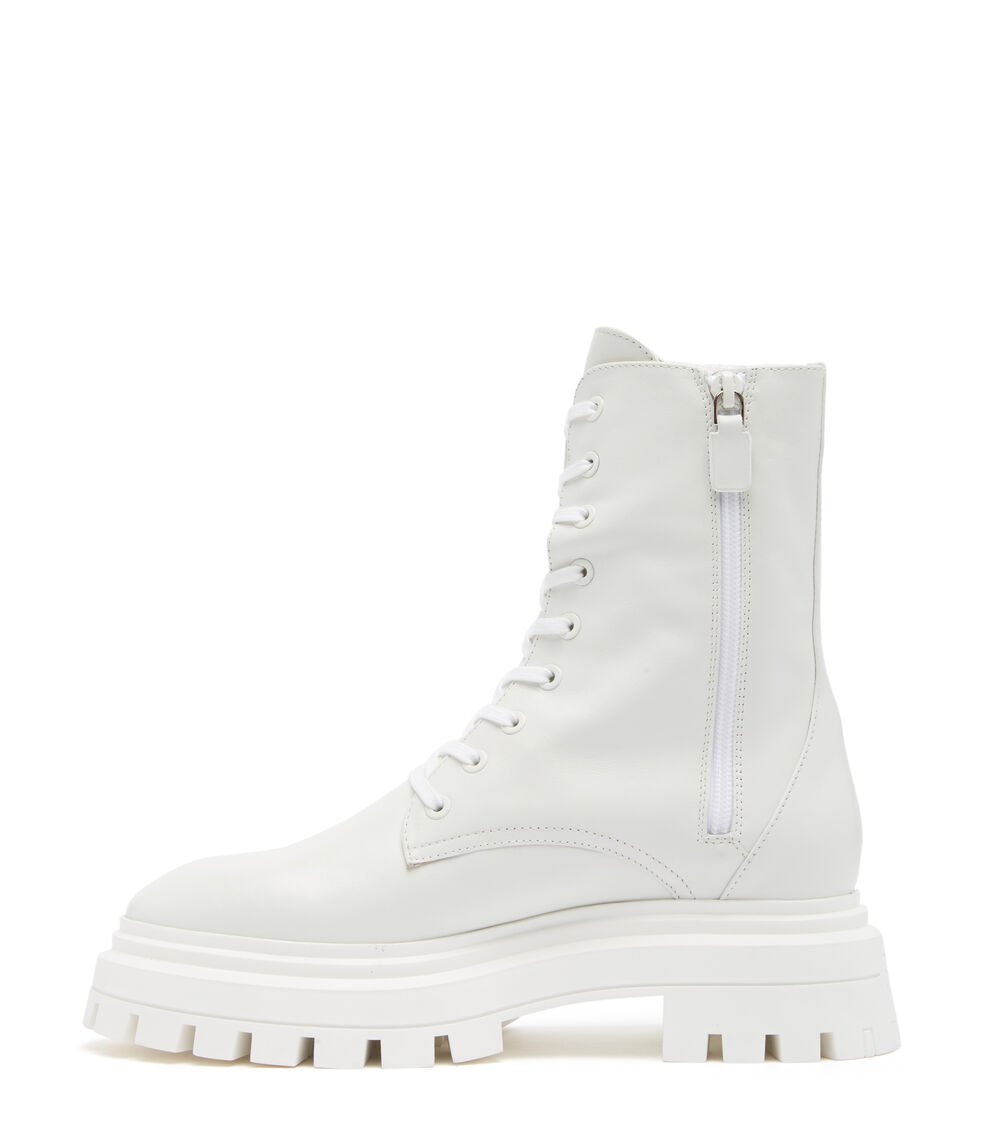 Stuart Weitzman BEDFORD SLEEK LACE-UP BOOTIE En WHITE De Mujer | Stuart Weitzman®