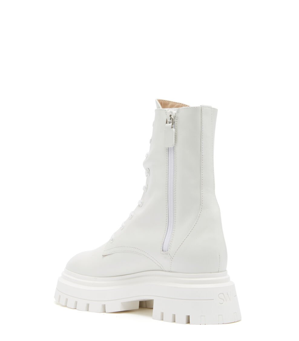 Stuart Weitzman BEDFORD SLEEK LACE-UP BOOTIE En WHITE De Mujer | Stuart Weitzman®