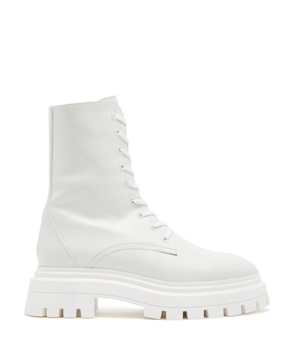 Stuart Weitzman BEDFORD SLEEK LACE-UP BOOTIE en WHITE de Mujer | Stuart Weitzman®