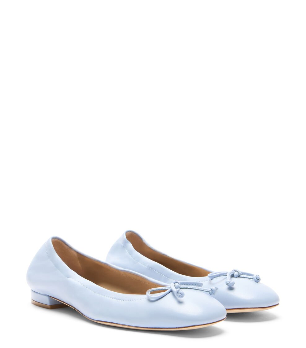 Stuart Weitzman BRIA BALLET FLAT En CIELO De Mujer | Stuart Weitzman®