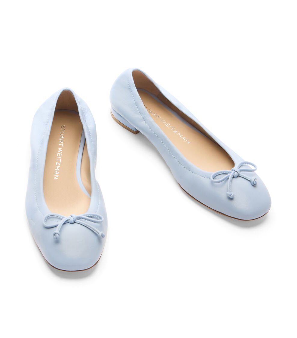 Stuart Weitzman BRIA BALLET FLAT En CIELO De Mujer | Stuart Weitzman®