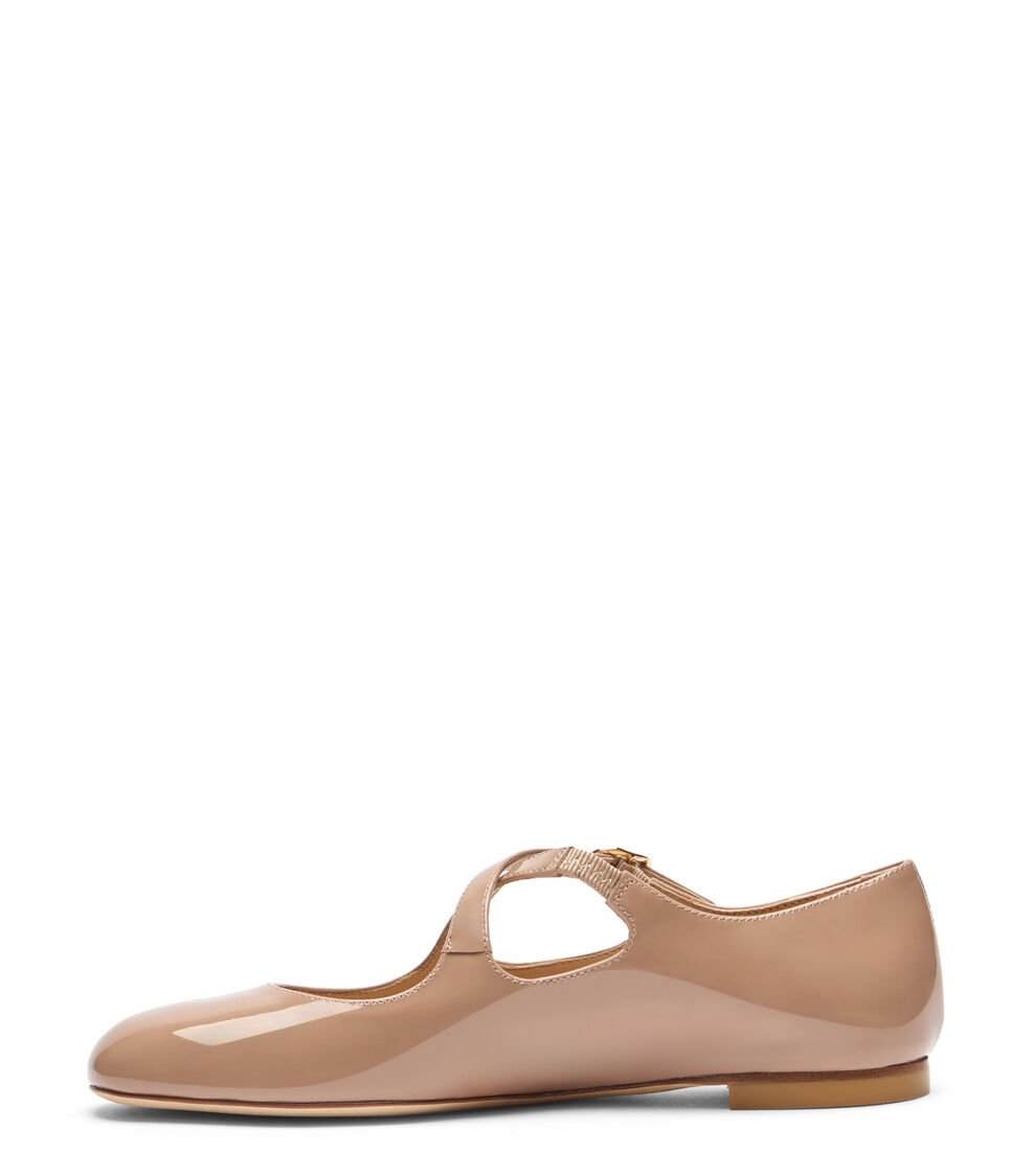 Stuart Weitzman CLEM FLAT En FAWN De Mujer | Stuart Weitzman®