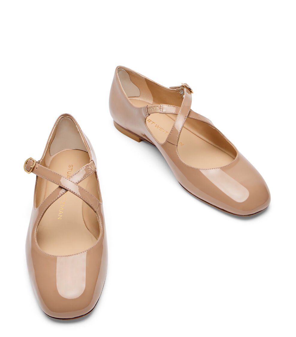 Stuart Weitzman CLEM FLAT En FAWN De Mujer | Stuart Weitzman®