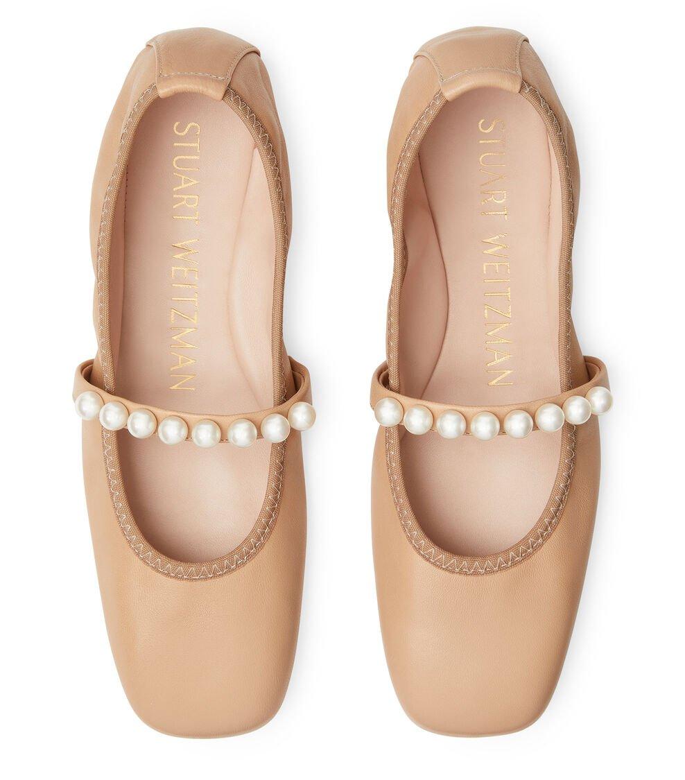 Stuart Weitzman GOLDIE BALLET FLAT En ADOBE De Mujer | Stuart Weitzman®