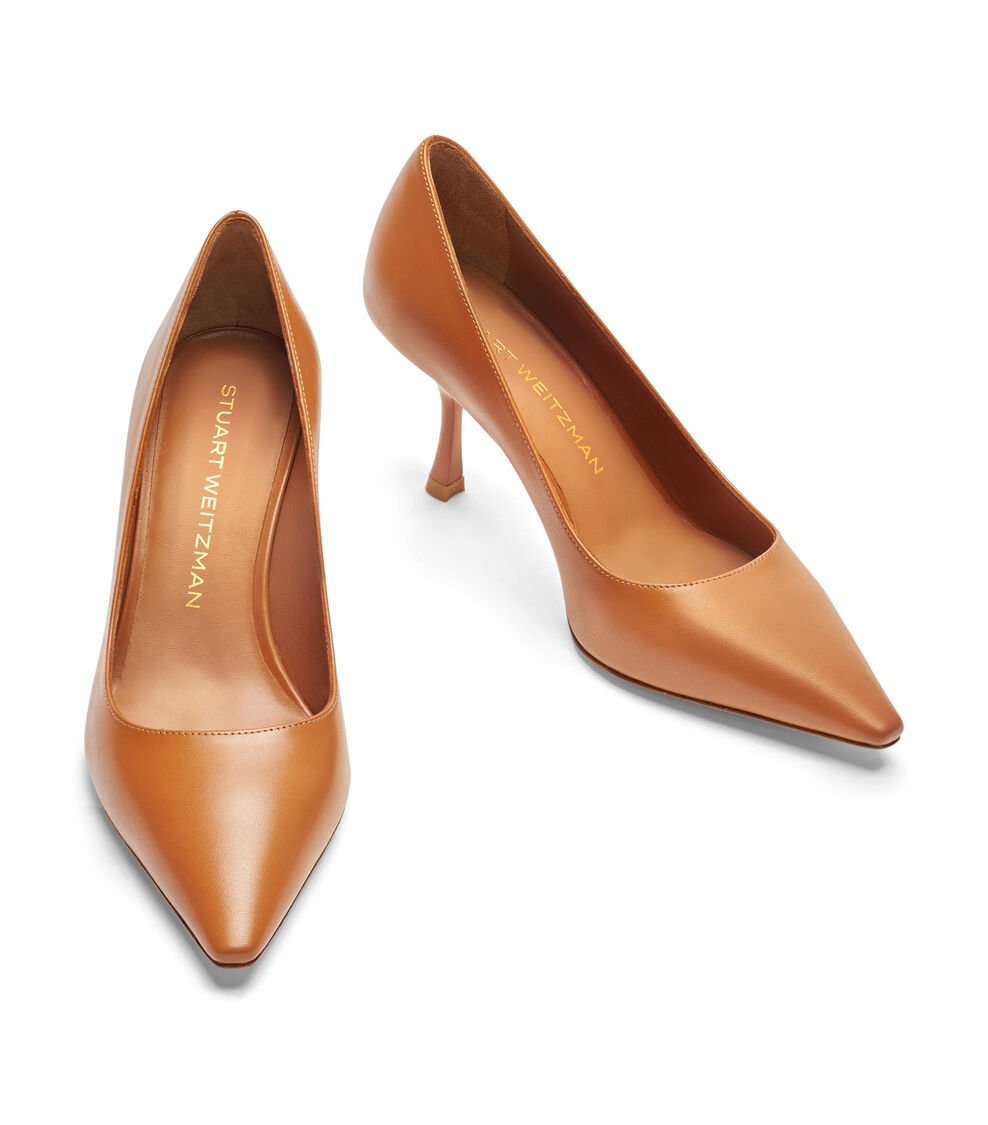 Stuart Weitzman NAOMI 75 PUMP En AVELLANA De Mujer | Stuart Weitzman®