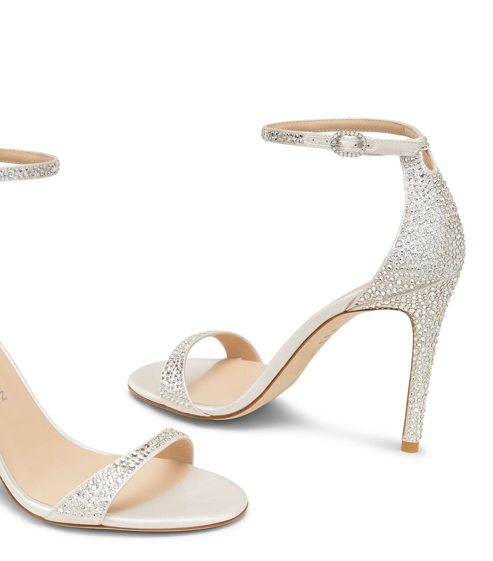 Stuart Weitzman NUDIST SHINE 100 SANDAL En CLARO/CREMA De Mujer | Stuart Weitzman®