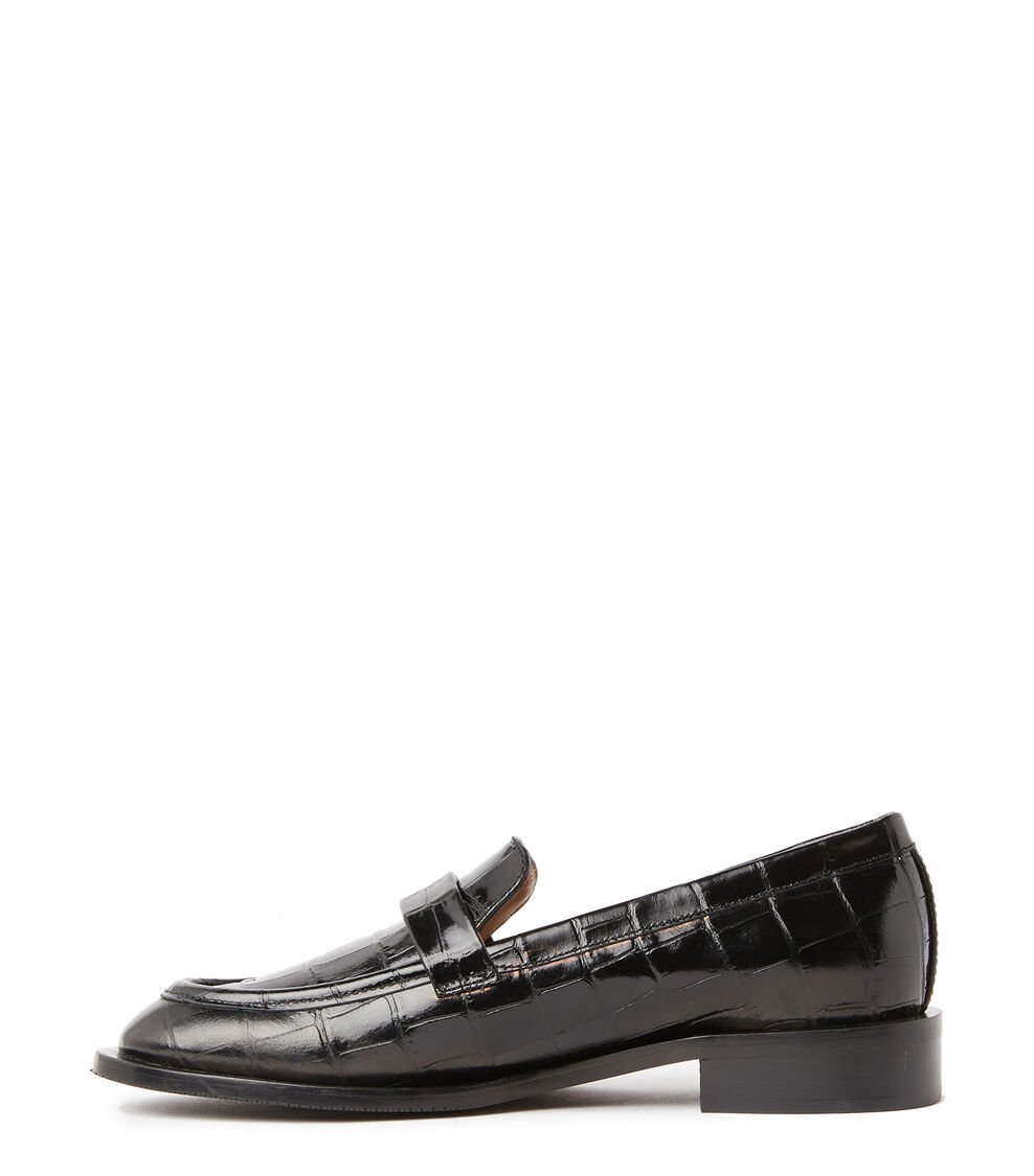Stuart Weitzman PALMER SLEEK LOAFER En NEGRO De Mujer | Stuart Weitzman®
