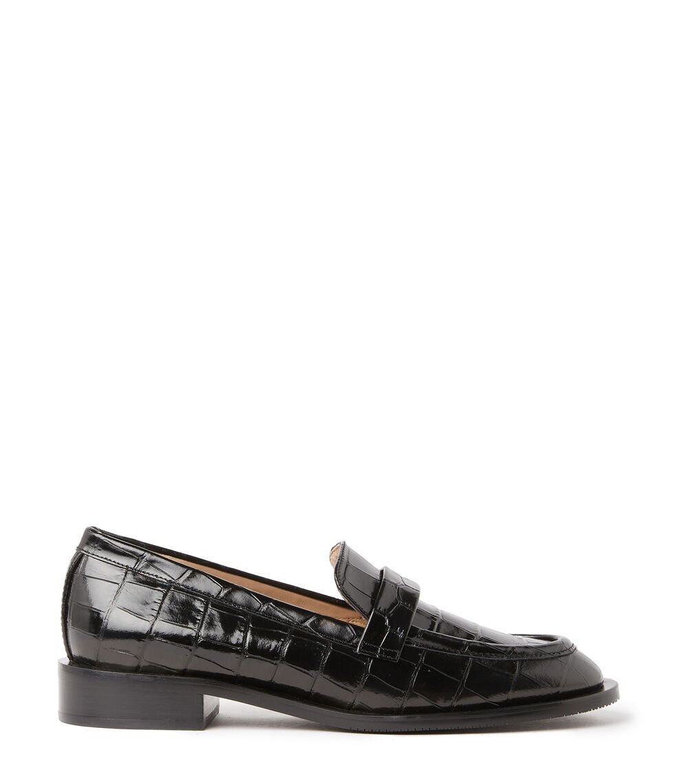 Stuart Weitzman PALMER SLEEK LOAFER en NEGRO de Mujer | Stuart Weitzman®