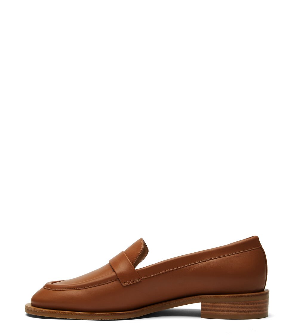 Stuart Weitzman PALMER SLEEK LOAFER En TOFFEE De Mujer | Stuart Weitzman®