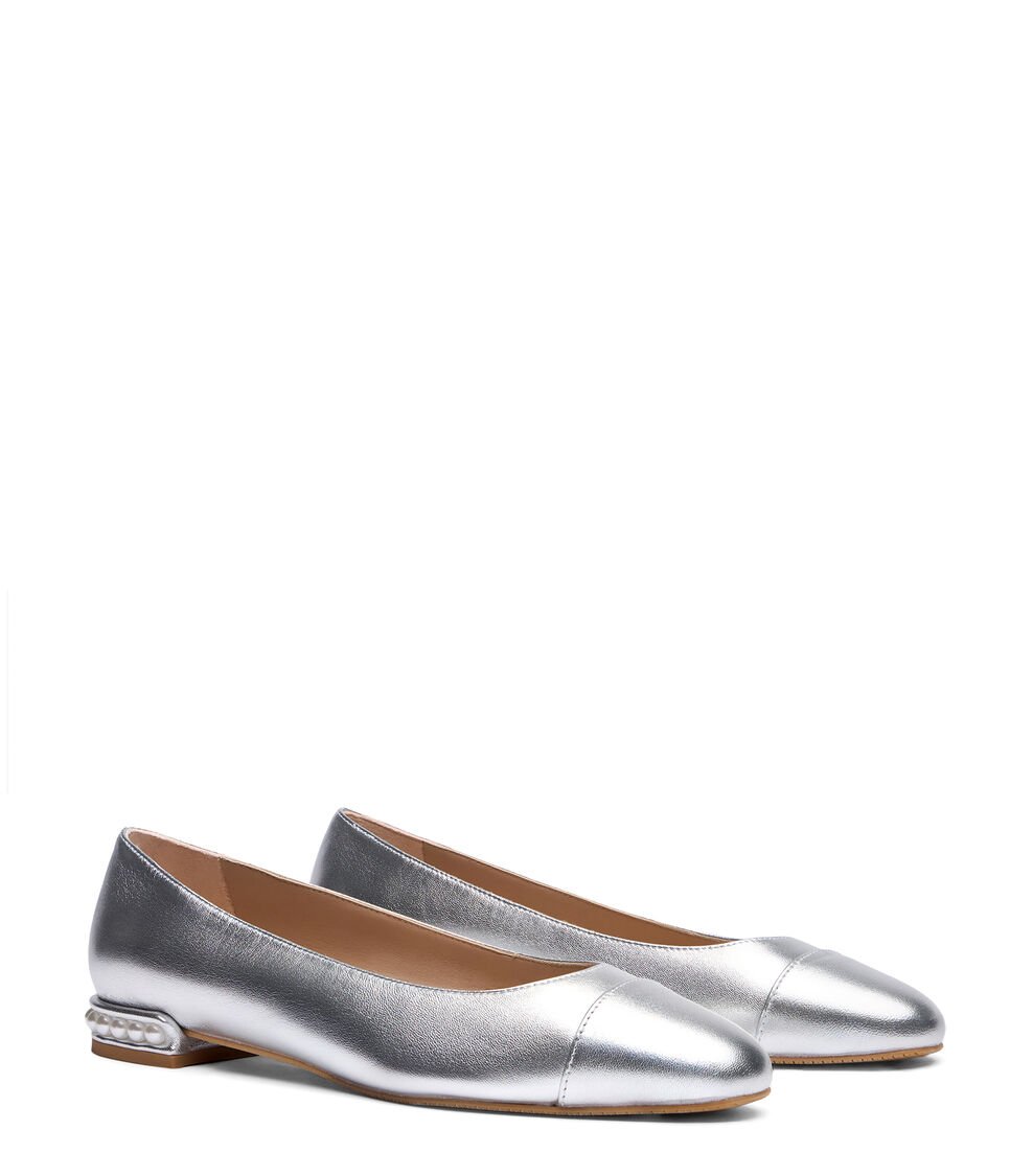 Stuart Weitzman PEARL FLAT En PLATA De Mujer | Stuart Weitzman®