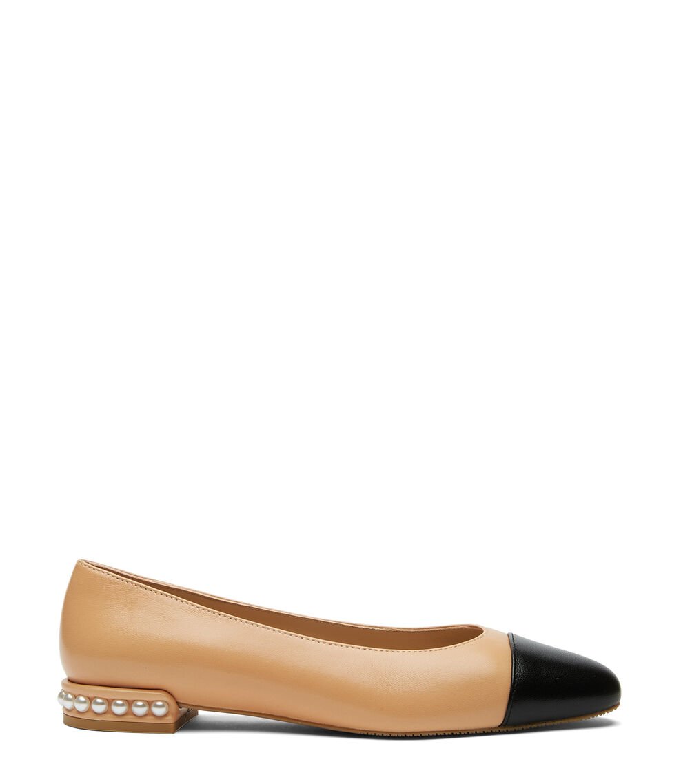 Stuart Weitzman PEARL FLAT en ROJIZO de Mujer | Stuart Weitzman®