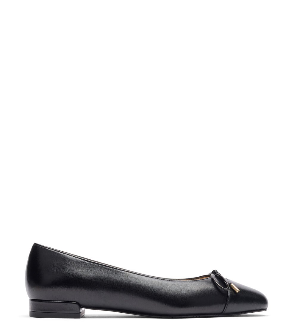 Stuart Weitzman SLEEK BOW FLAT en NEGRO de Mujer | Stuart Weitzman®