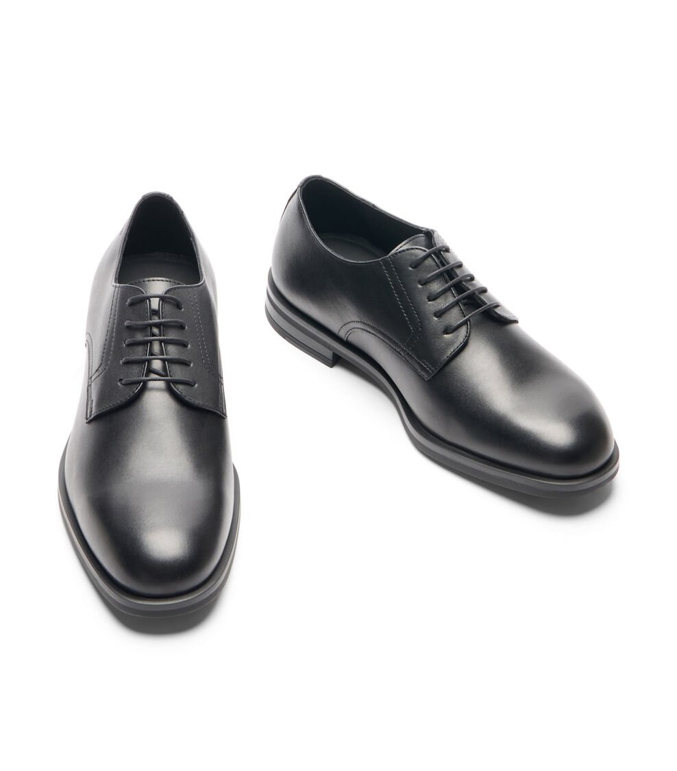 Stuart Weitzman SW CLUB CLASSIC DERBY En BLACK De Mujer | Stuart Weitzman®