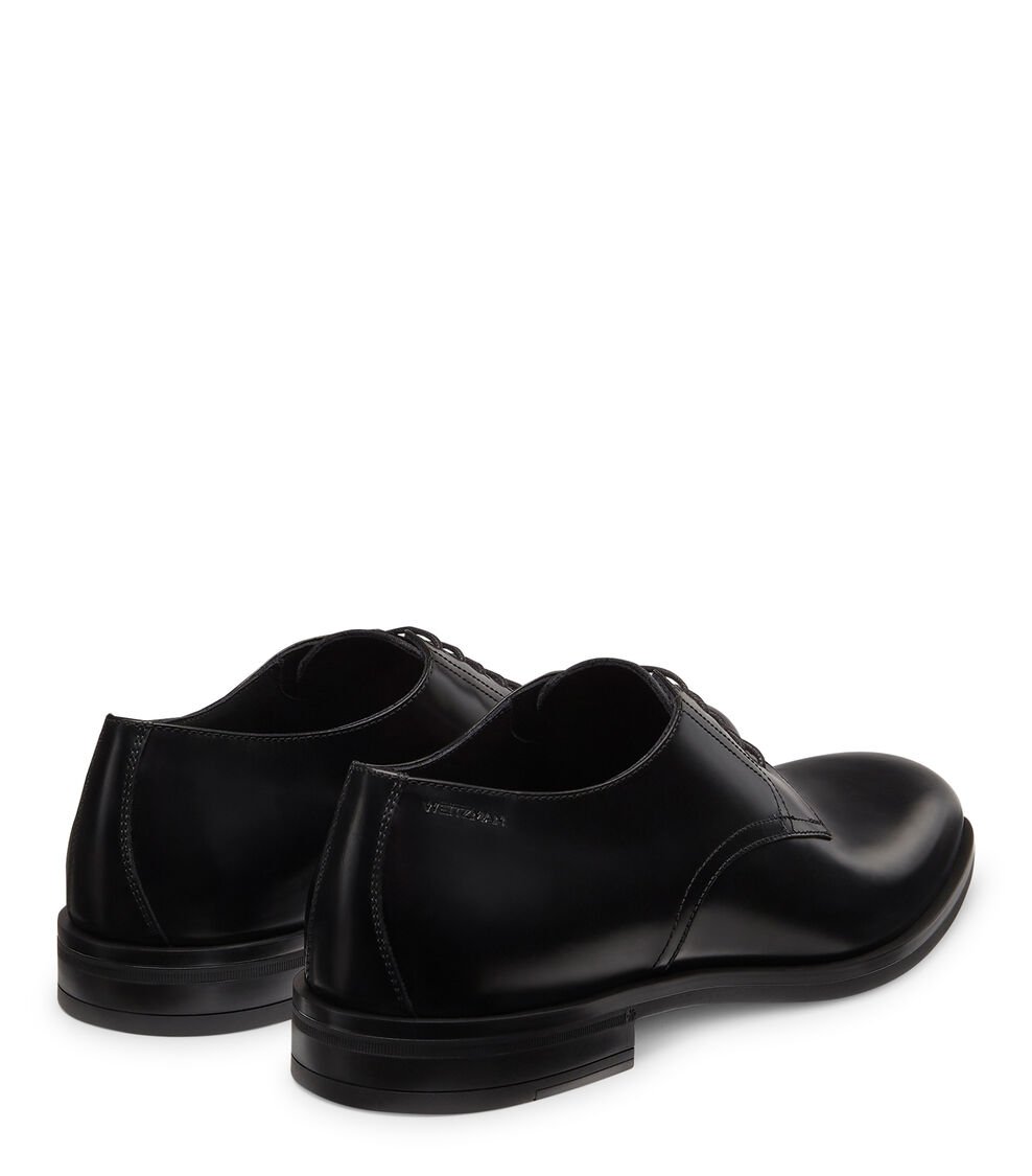 Stuart Weitzman SW CLUB CLASSIC DERBY En NEGRO De Mujer | Stuart Weitzman®