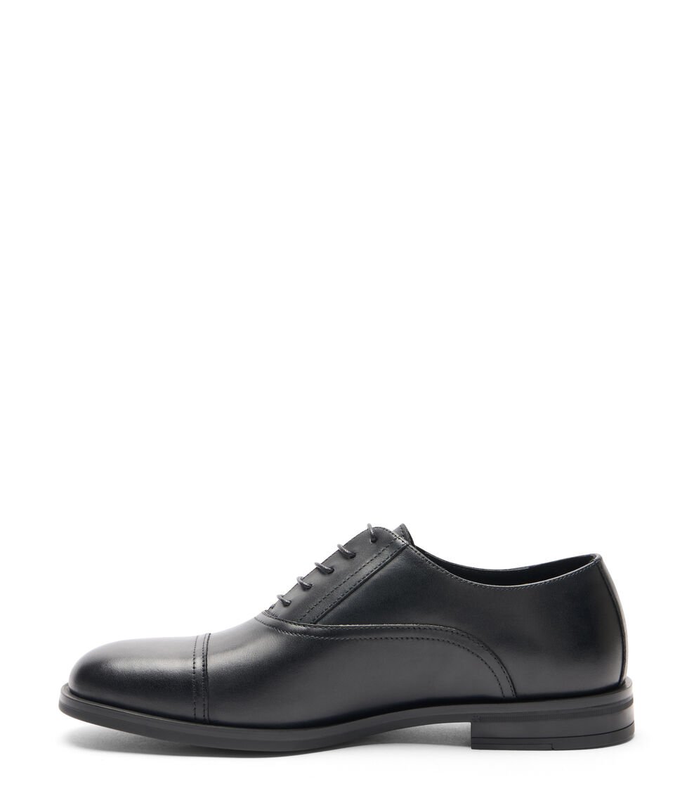 Stuart Weitzman SW CLUB CLASSIC OXFORD En BLACK De Mujer | Stuart Weitzman®