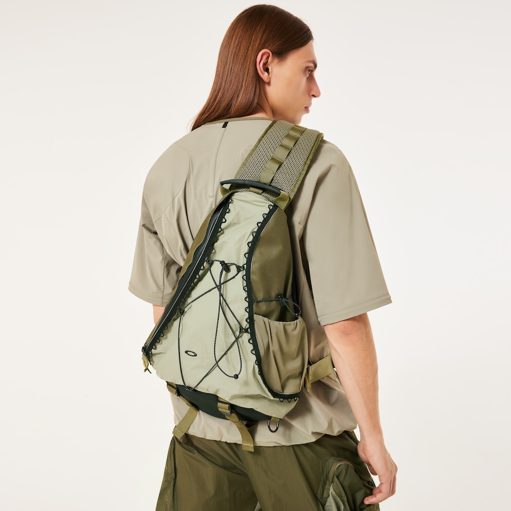 Oakley Oakley Latitude Sling Pack