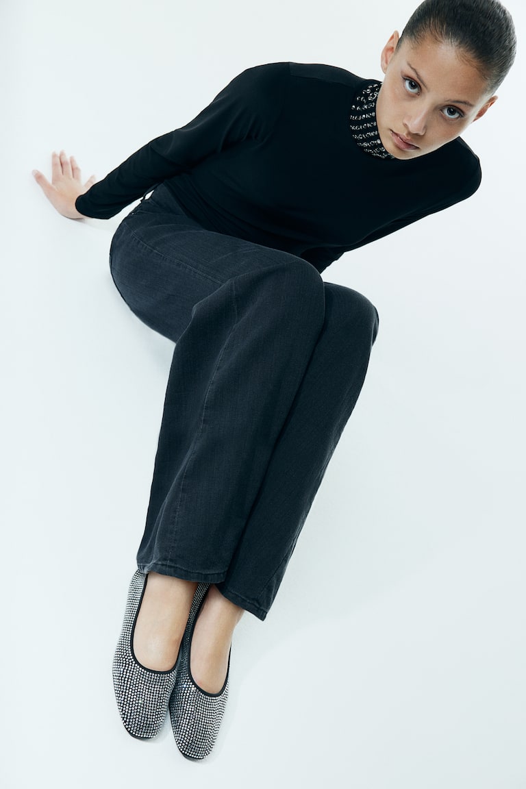 H&M Baggy Flared Low Jeans - Azul Denim Oscuro/Marrón - MUJER