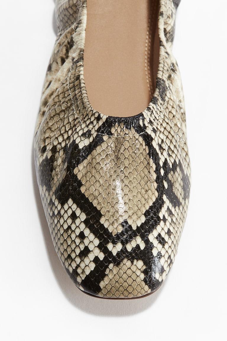 H&M Bailarinas - Beige/Diseño Piel De Serpiente - MUJER