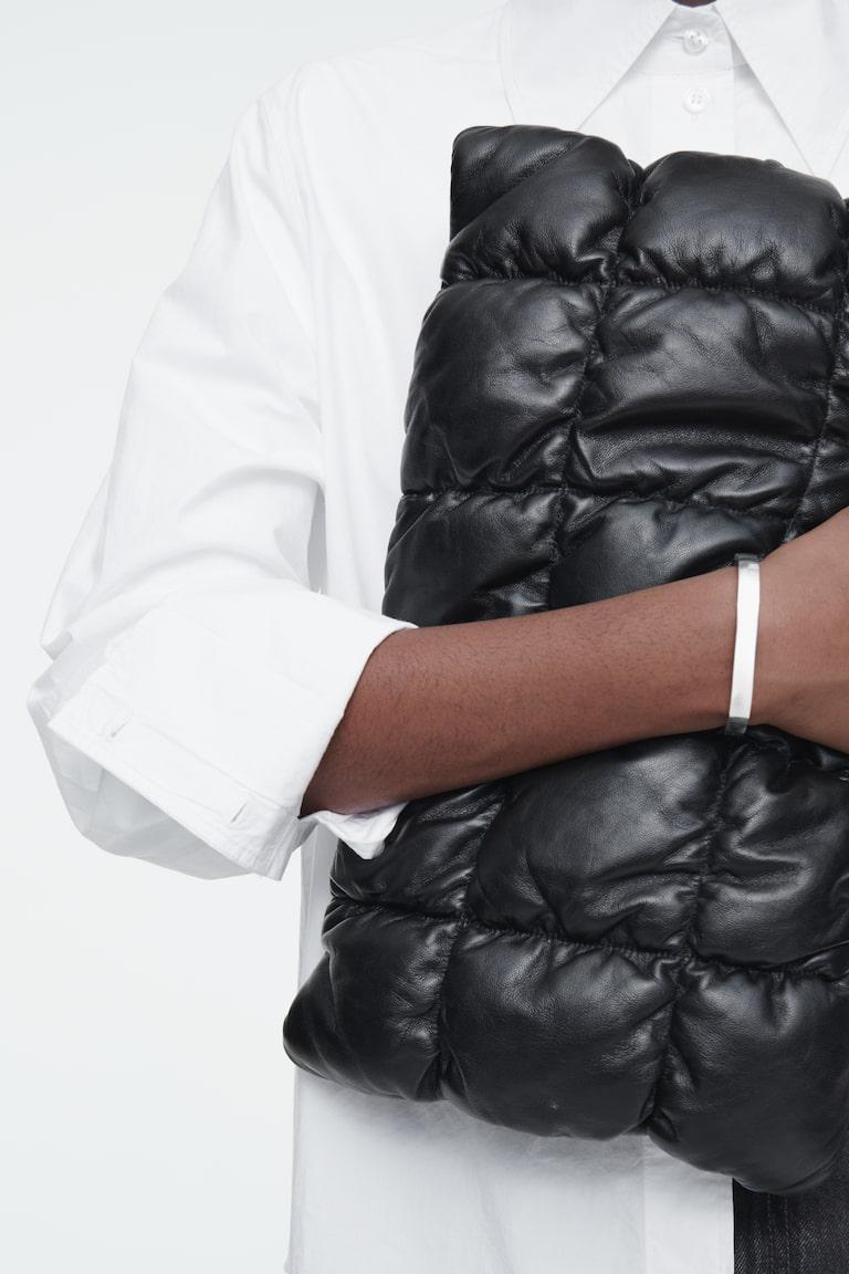 H&M CAMISA SASTRE OVERSIZE - RAYAS BLANCAS Y AZULES - MUJER