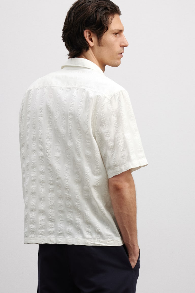 H&M Camisa Texturizada De Manga Corta Regular Fit - Crema - HOMBRE