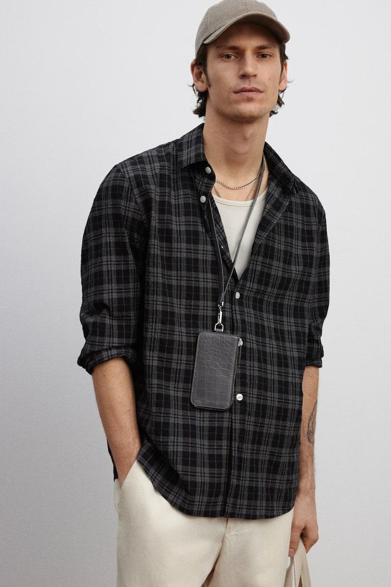 H&M Camisa texturizada Loose Fit - Crema/Cuadros - HOMBRE