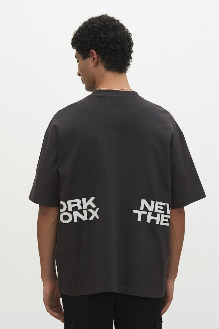 H&M Camiseta Con Efecto Lavado Loose Fit - Gris Oscuro/The Bronx - HOMBRE