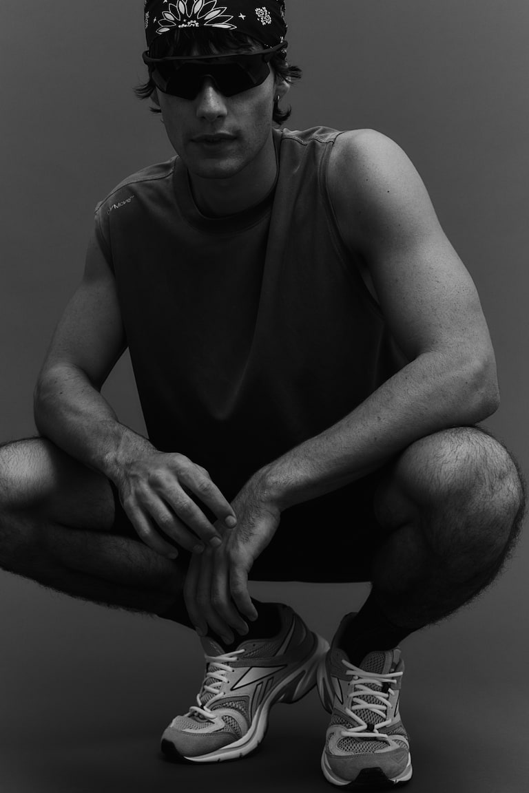 H&M Camiseta De Deporte Con DryMove™ Regular Fit - Marrón Vintage - HOMBRE